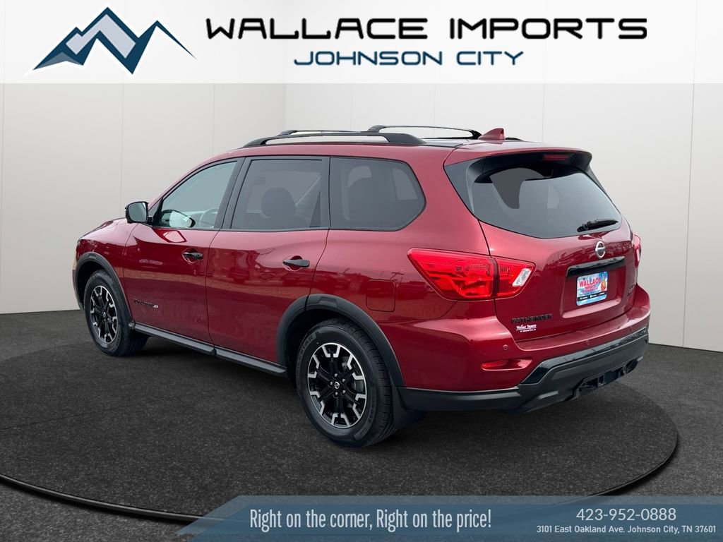 Used 2020 Nissan Pathfinder SL video 3