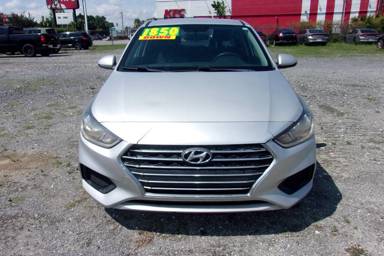 Used 2019 Hyundai Accent SE FWD image 2