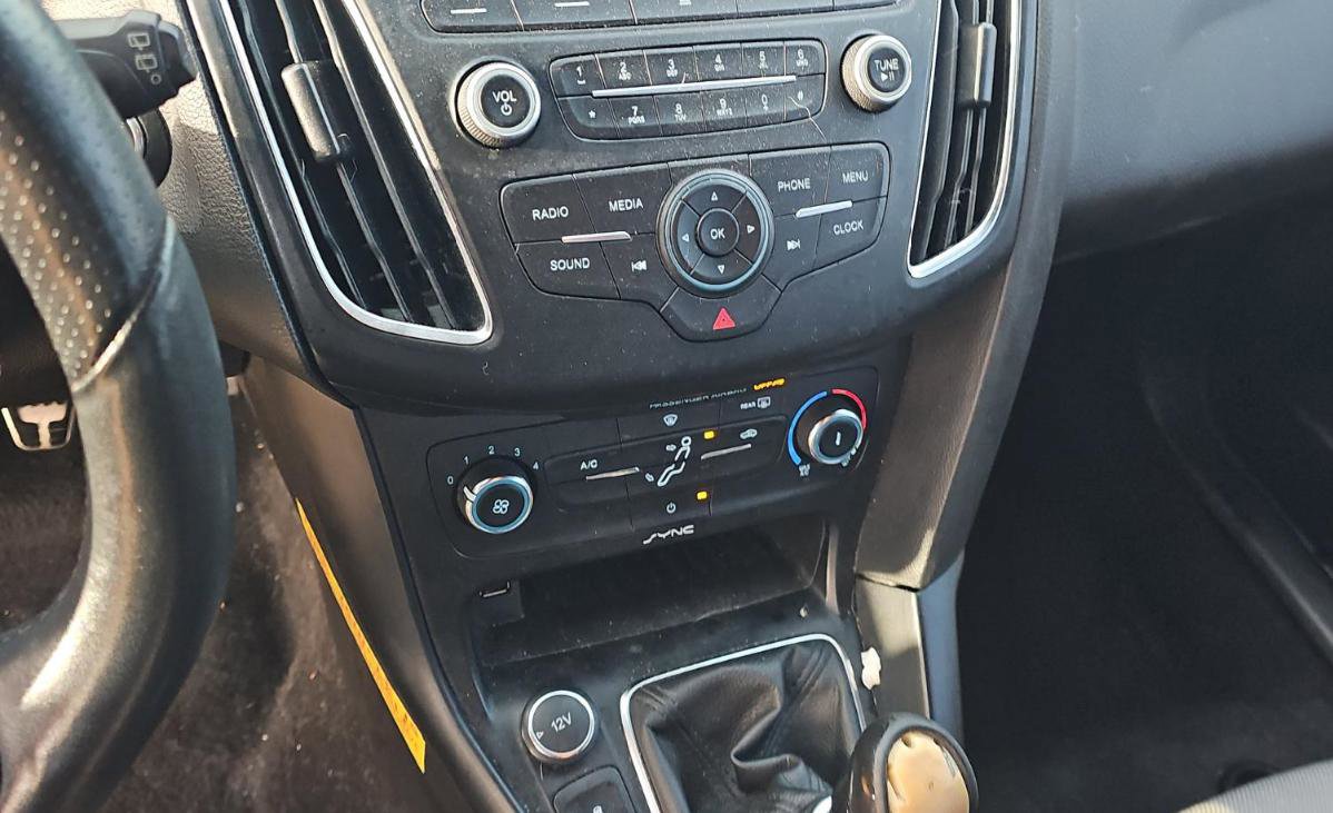 Used 2017 Ford Focus ST FWD image 12