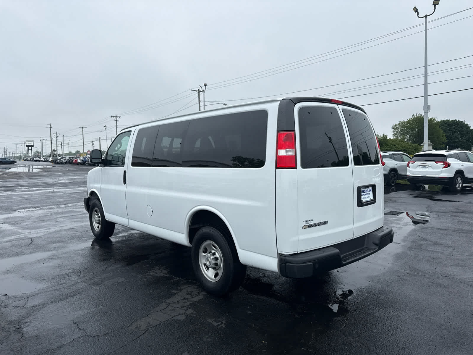 Certified 2023 Chevrolet Express 3500 LS RWD image 3