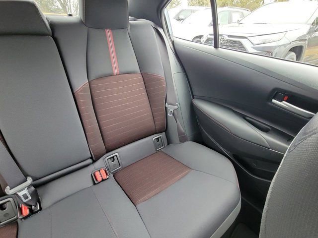 Used 2023 Toyota Corolla SE image 6