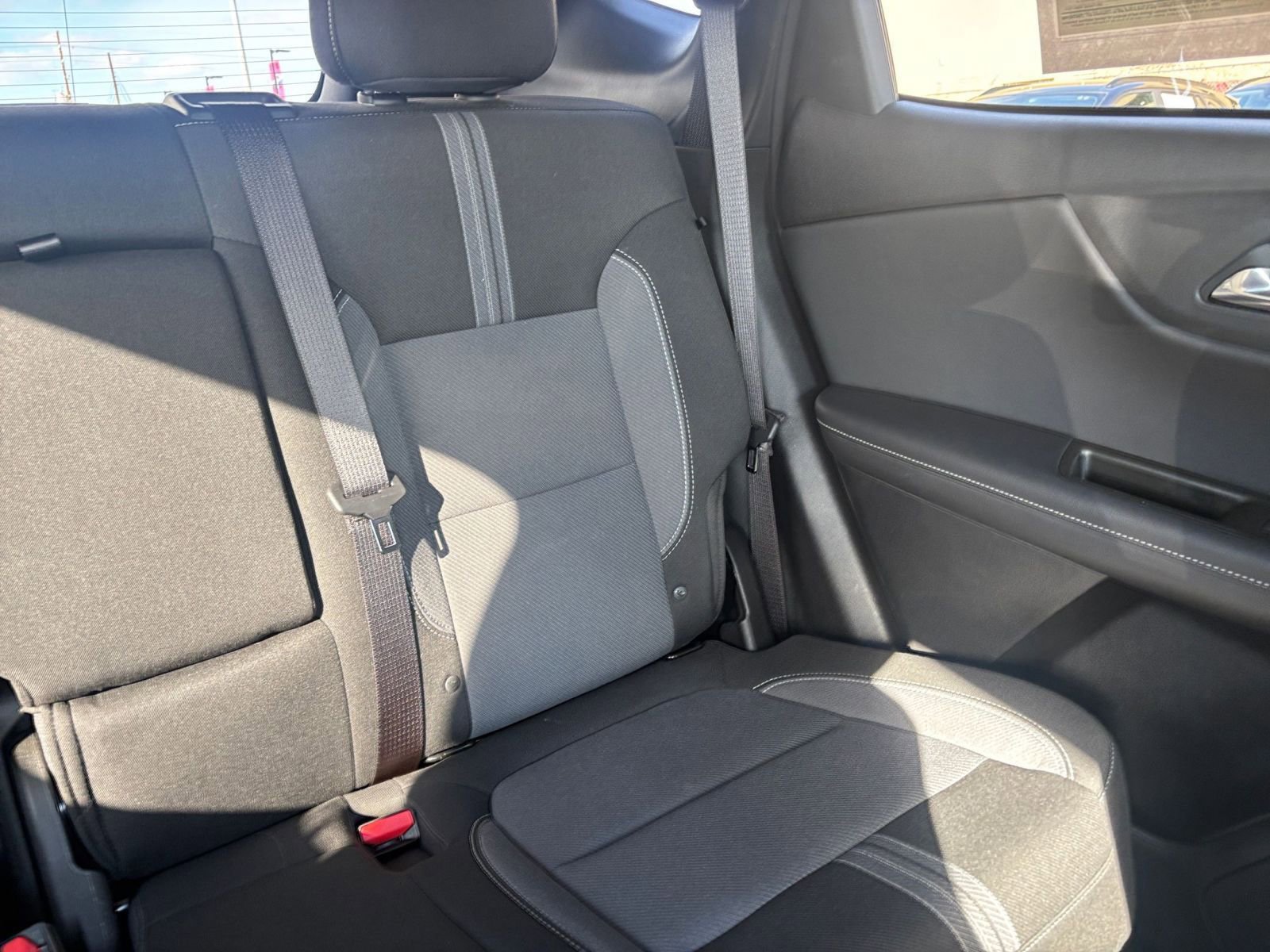 Used 2025 Chevrolet Blazer LT image 38