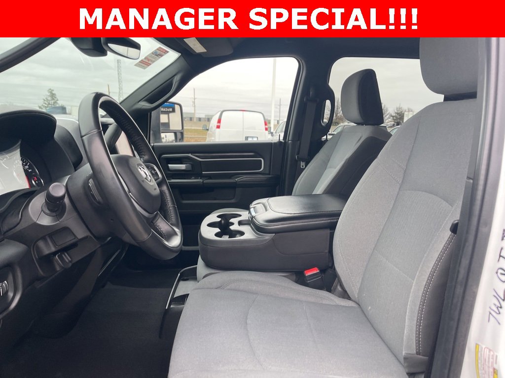 Used 2024 RAM 3500 Big Horn image 21