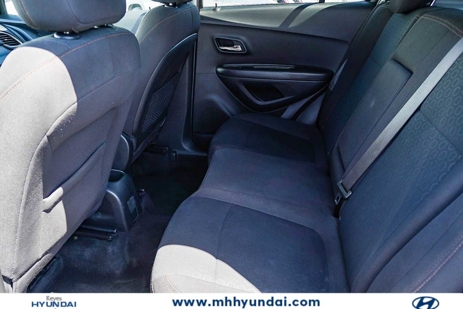 Used 2020 Chevrolet Trax LS w/ Tint and Cruise Package FWD image 20