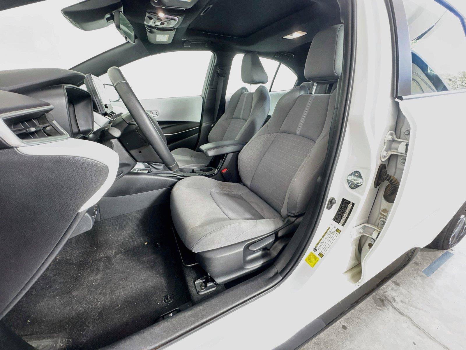 Used 2024 Toyota Corolla SE w/ SE Premium Package FWD image 20