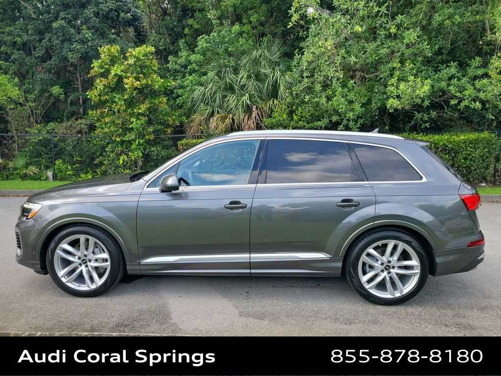 Certified 2025 Audi Q7 3.0T Premium Plus w/ Premium Plus Package AWD/4WD image 11