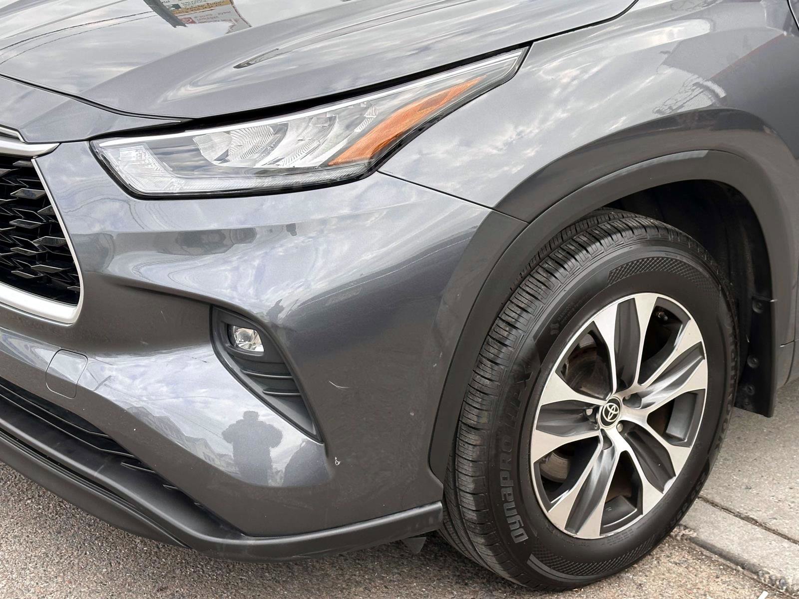 Certified 2020 Toyota Highlander XLE AWD/4WD image 9