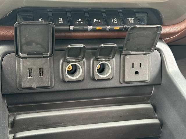 Used 2019 Chevrolet Silverado 3500 High Country w/ Duramax Plus Package AWD/4WD image 26