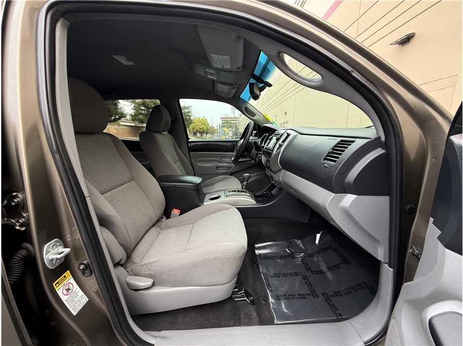 Used 2013 Toyota Tacoma 2WD Double Cab image 12