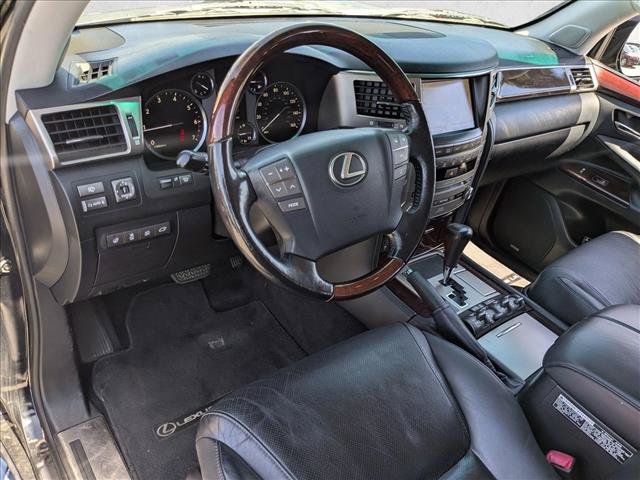 Used 2015 Lexus LX 570 4WD w/ Luxury Package image 9