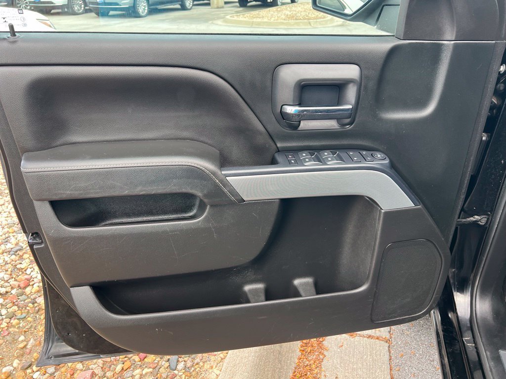 Used 2018 Chevrolet Silverado 1500 LT w/ All Star Edition AWD/4WD image 16