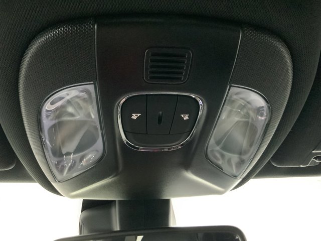 Used 2023 Jeep Compass Latitude image 32