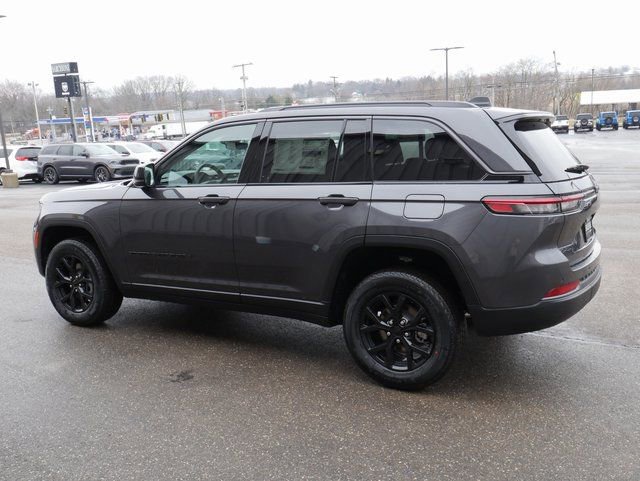 New 2026 Jeep Grand Cherokee Altitude AWD/4WD image 8