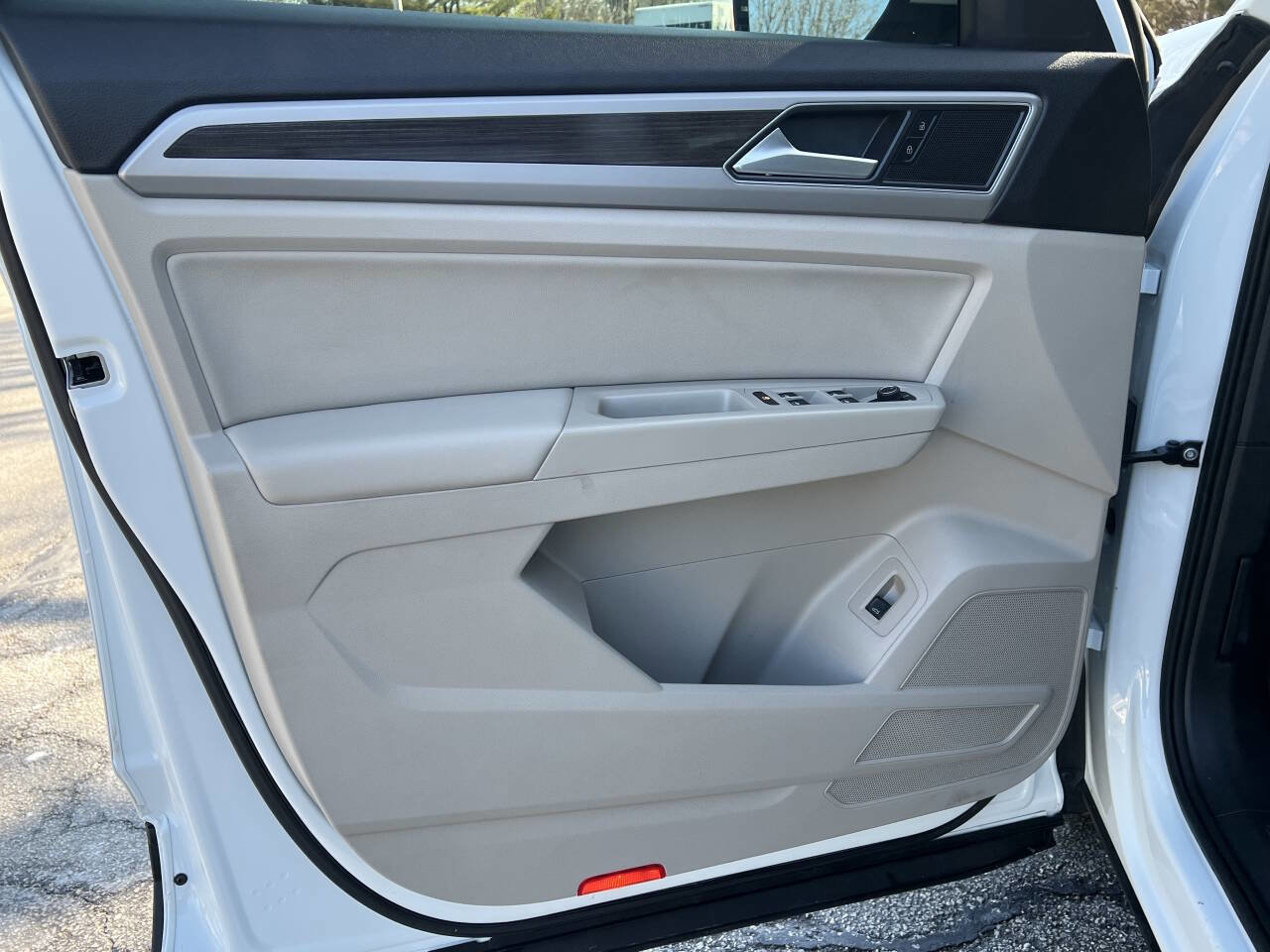 Used 2019 Volkswagen Atlas SEL image 17