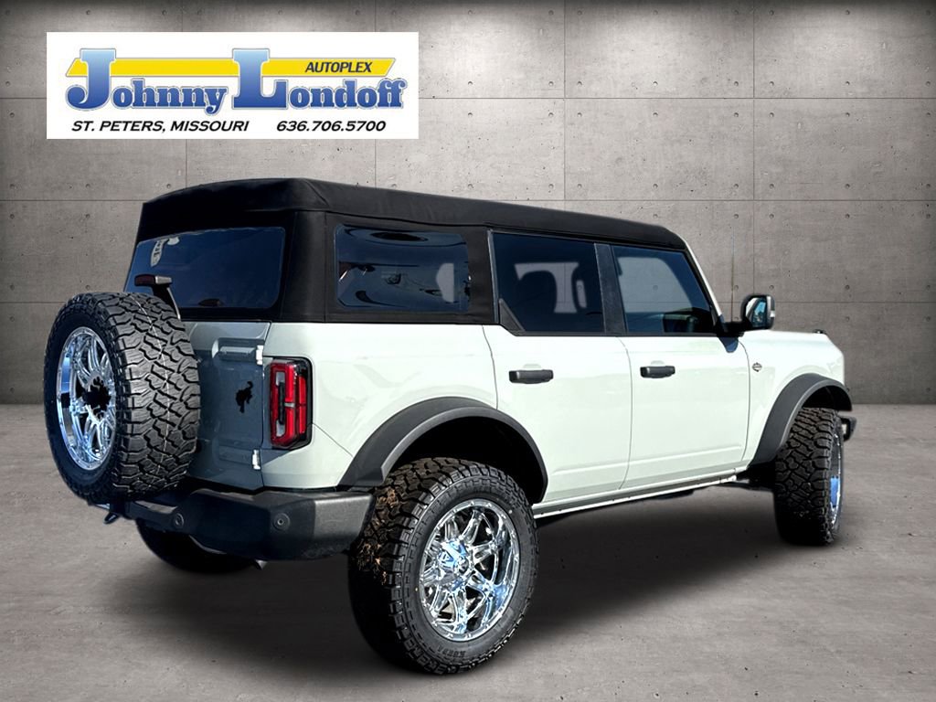 Used 2024 Ford Bronco Wildtrak image 2