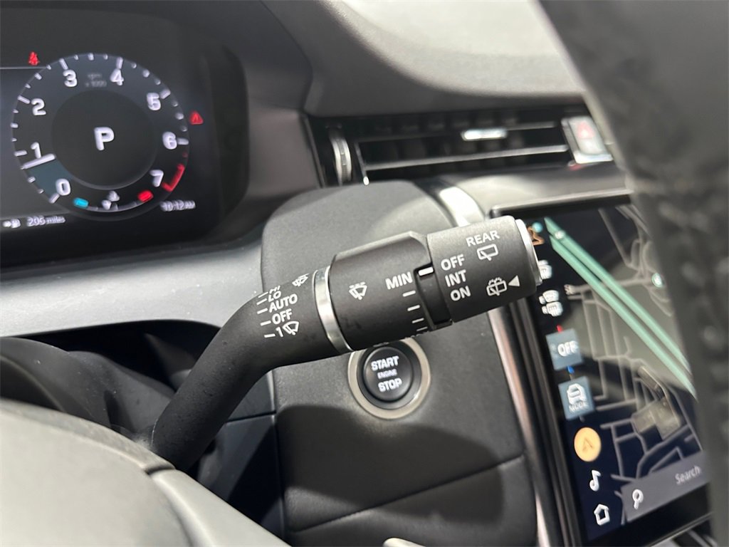 Used 2024 Land Rover Discovery Sport S image 17