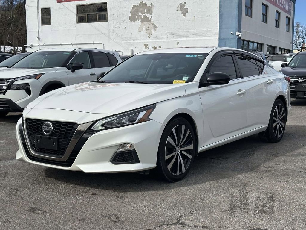 Used 2020 Nissan Altima 2.5 SR w/ Premium Package image 8
