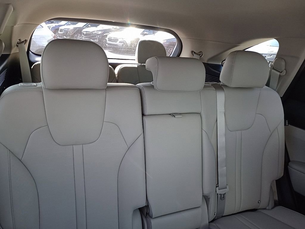 New 2026 Kia Sorento S image 8