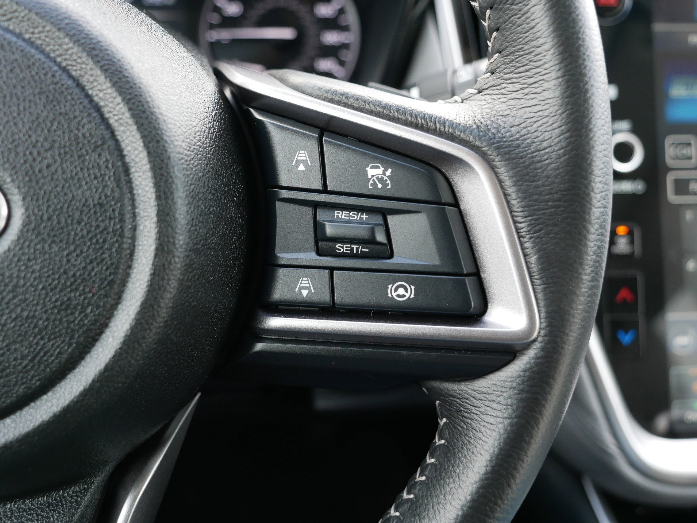 Certified 2025 Subaru Outback Premium image 30