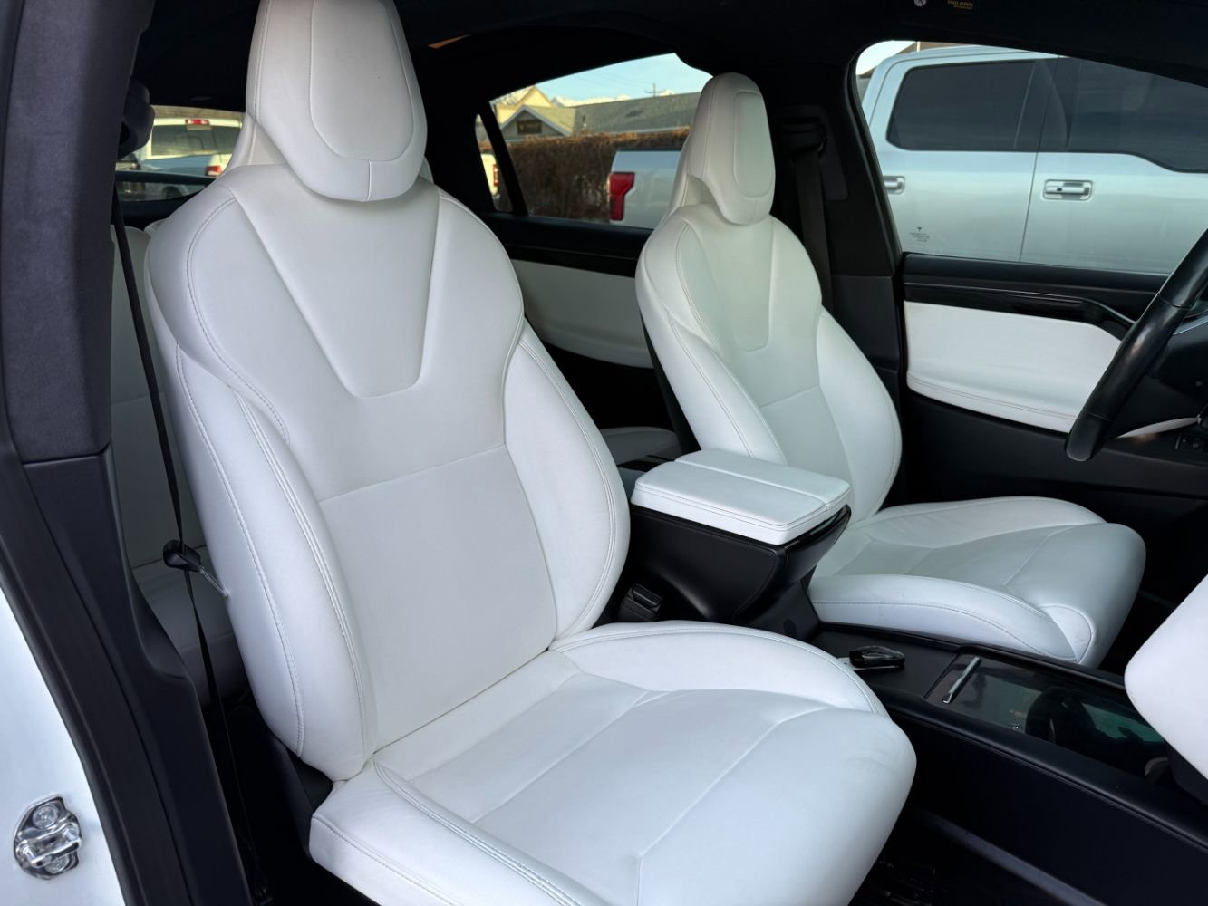 Used 2018 Tesla Model X 100D AWD/4WD image 19