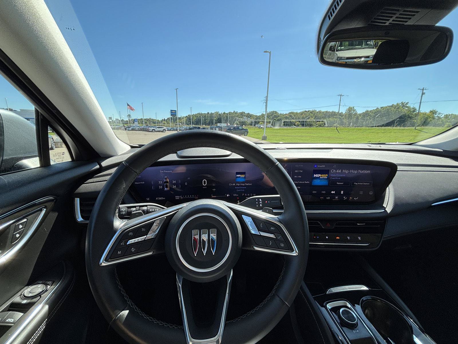 Used 2025 Buick Envision Preferred AWD/4WD image 25