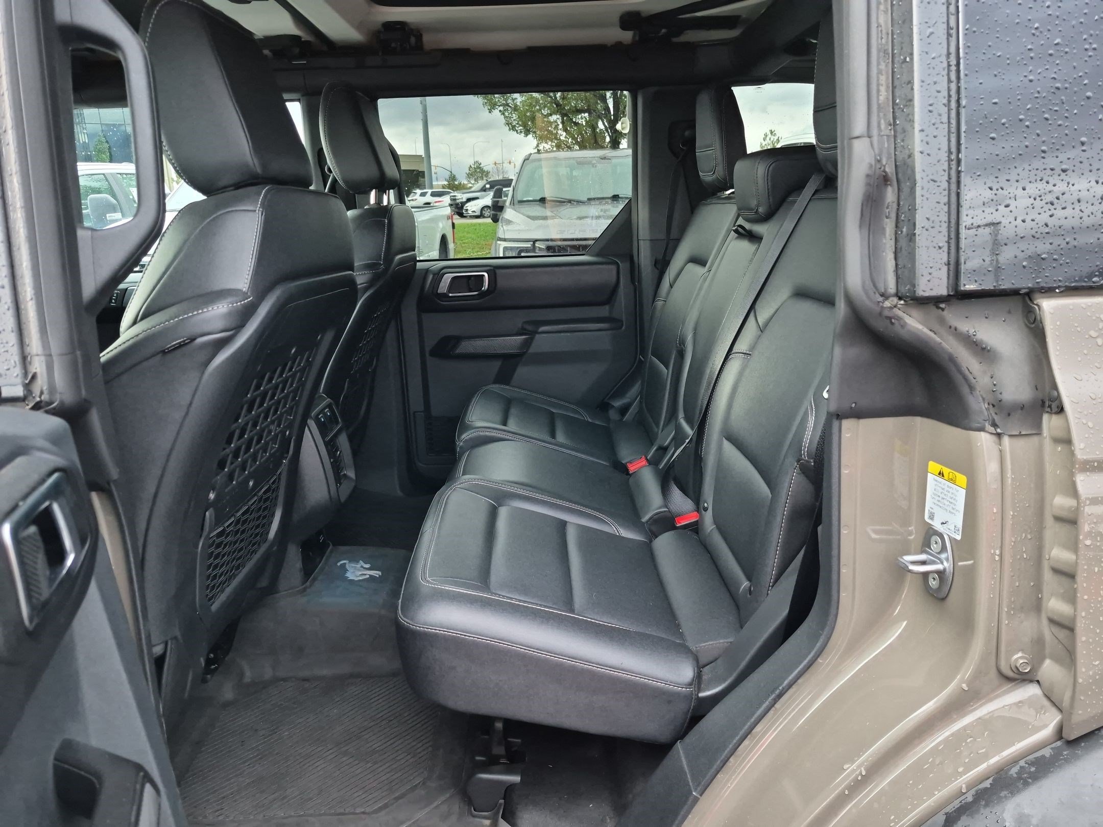 Used 2025 Ford Bronco Badlands AWD/4WD image 29