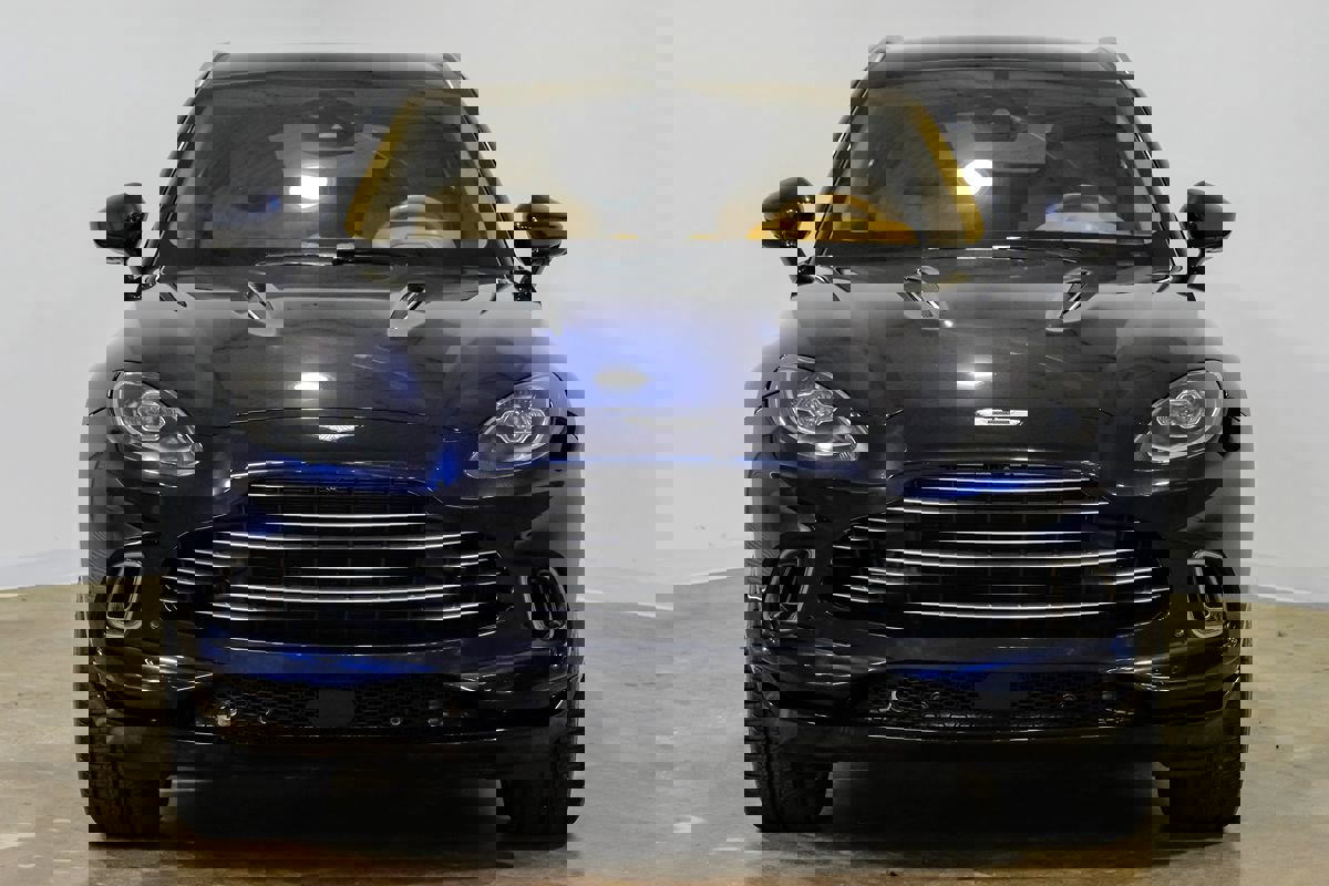 Used 2021 Aston Martin DBX AWD/4WD image 5