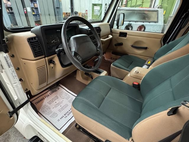 Used 1999 Jeep Wrangler Sahara AWD/4WD image 8