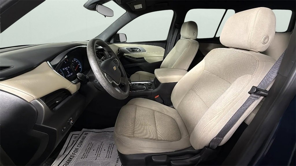 Used 2023 Chevrolet Traverse LS w/ Safety Package image 17