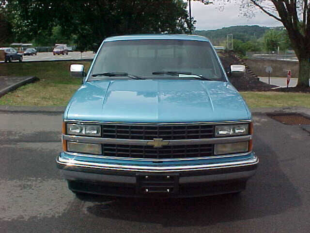 Used 1993 Chevrolet Silverado 1500 C1500 Cheyenne 2dr Standard Ca image 3