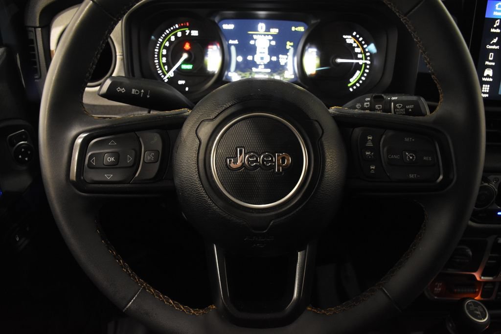 Used 2024 Jeep Wrangler Unlimited AWD/4WD image 13