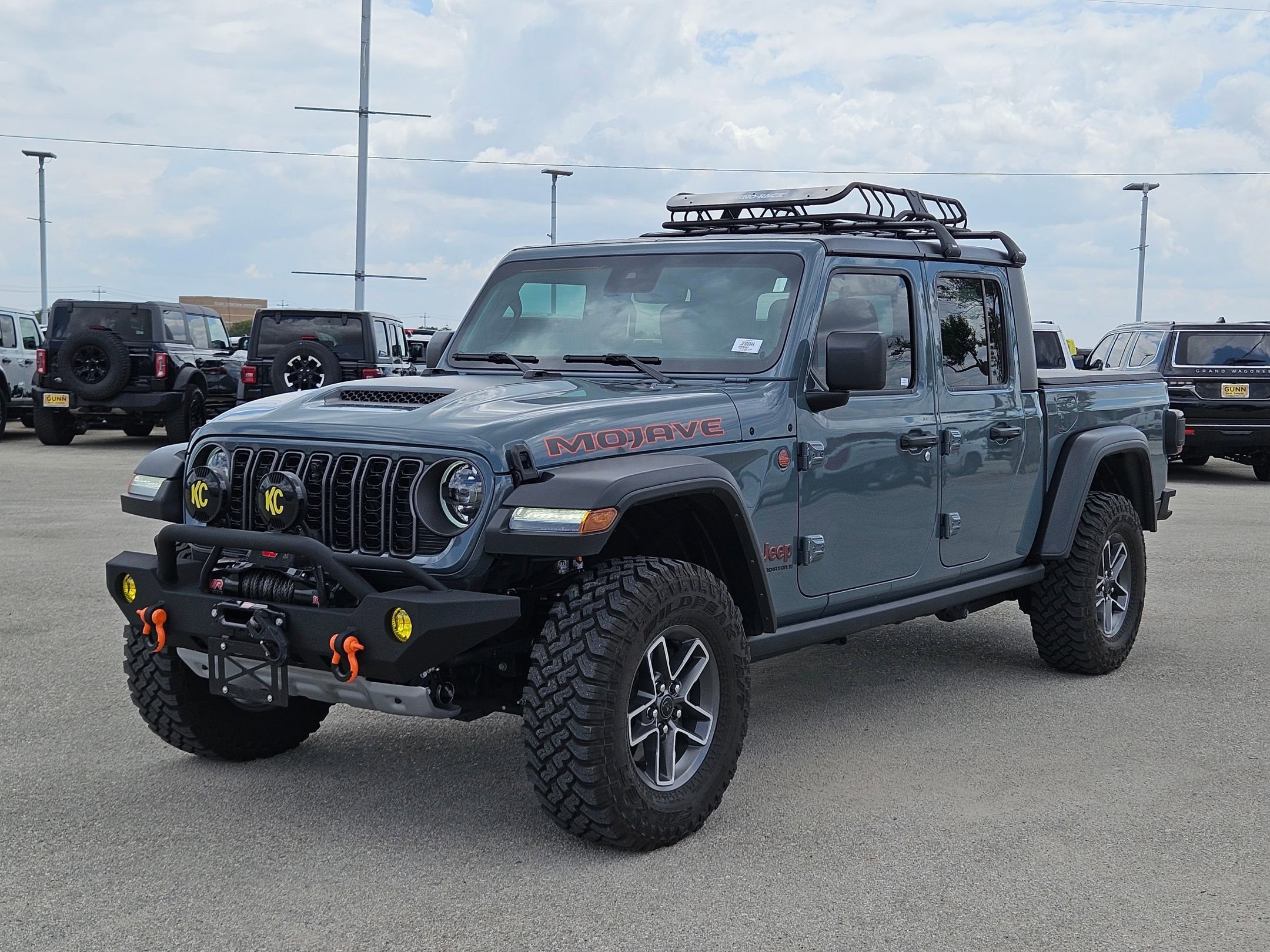 Certified 2024 Jeep Gladiator Mojave w/ Technology Group image 7