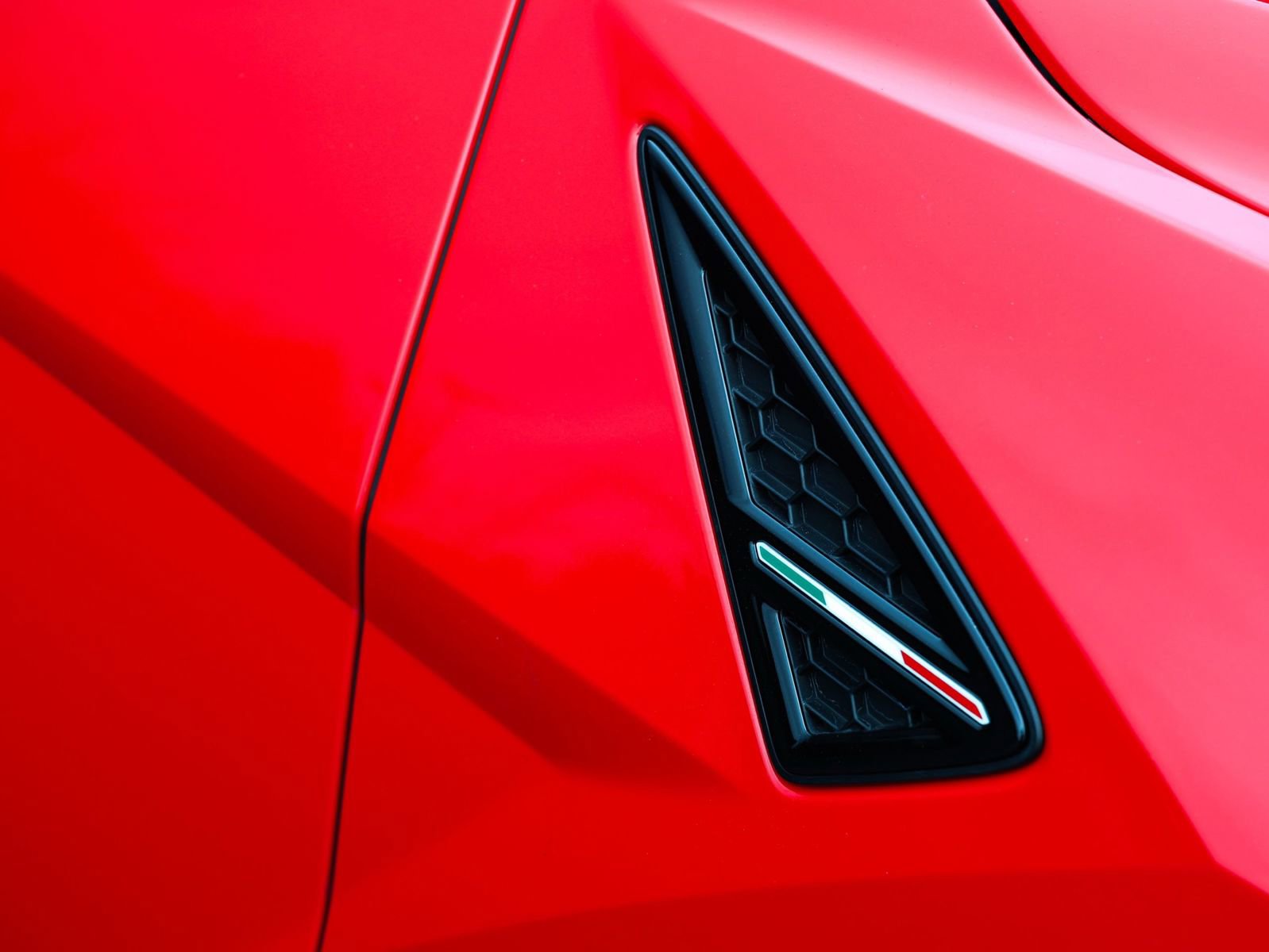 Used 2023 Lamborghini Urus S image 2