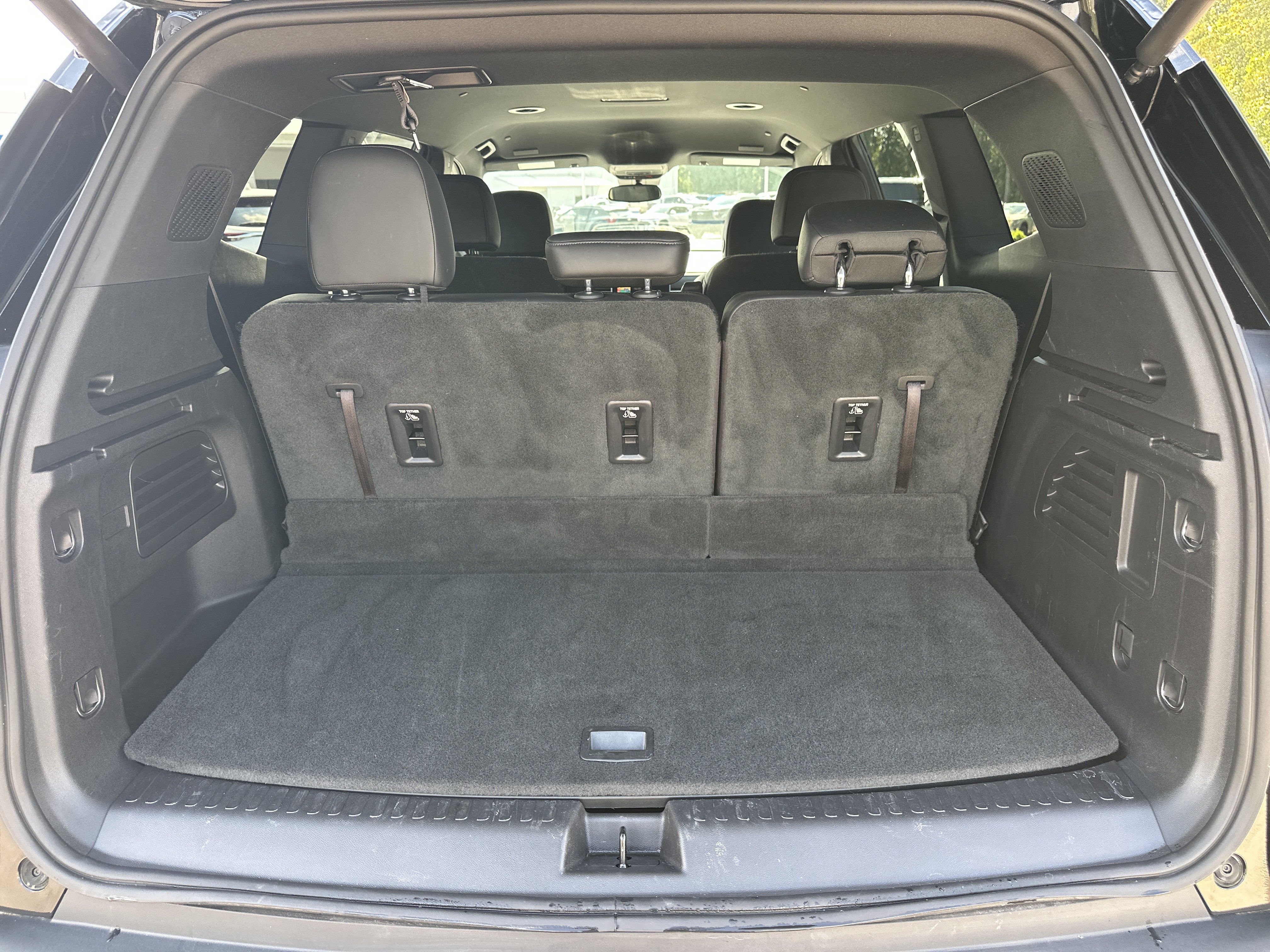 Used 2024 GMC Acadia Elevation FWD image 19