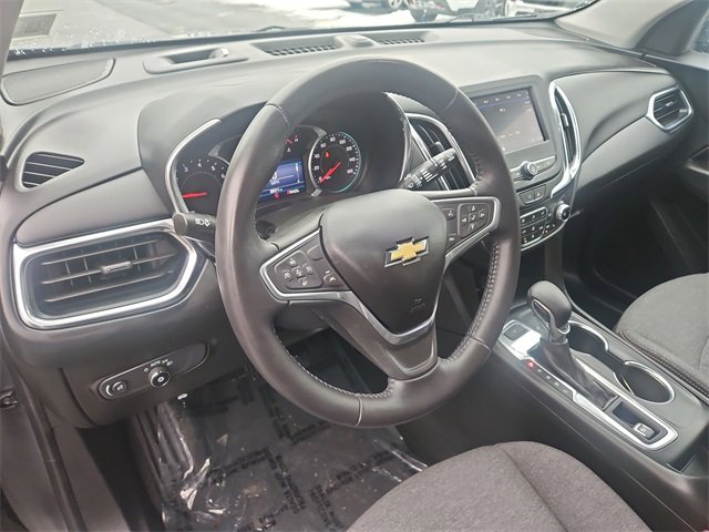Used 2022 Chevrolet Equinox LT w/ Driver Convenience Package image 10