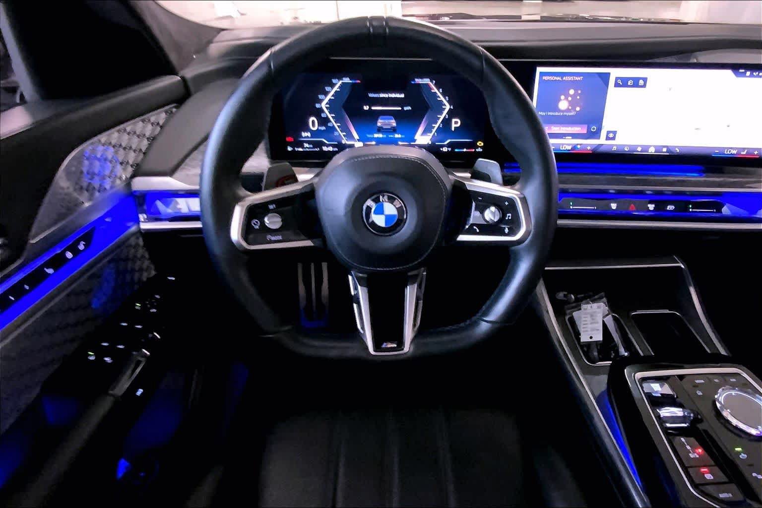 Used 2023 BMW 760i xDrive AWD/4WD image 6