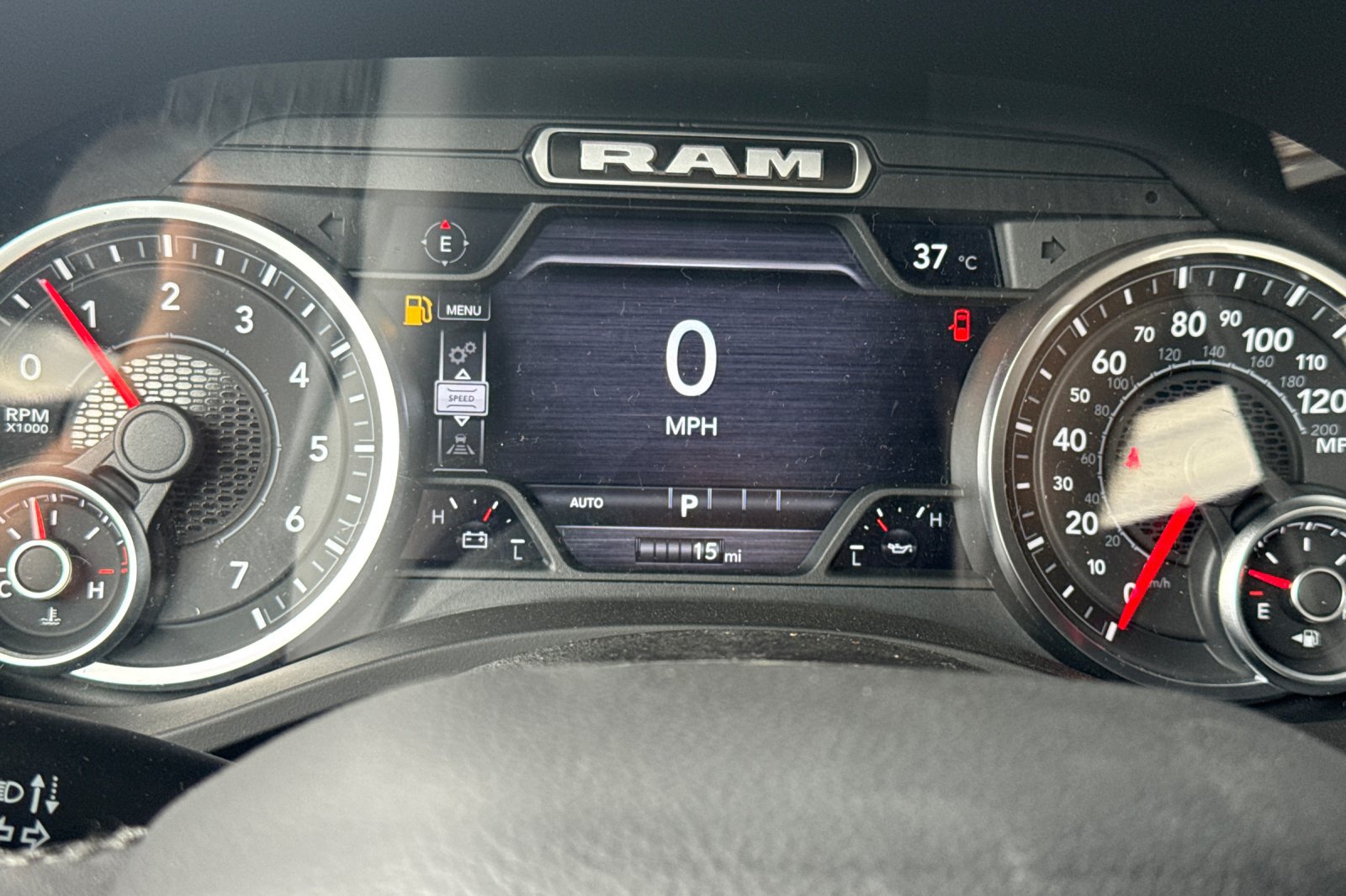 New 2026 RAM 1500 Laramie AWD/4WD image 23