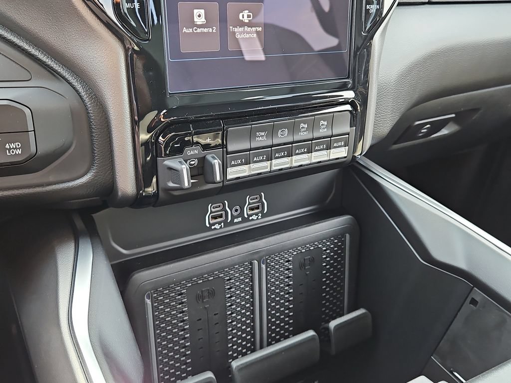 New 2027 RAM 3500 Big Horn AWD/4WD image 28