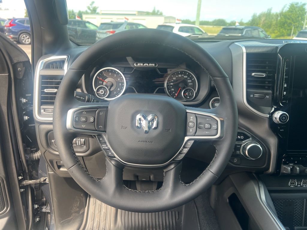New 2026 RAM 1500 4x4 Crew Cab image 19