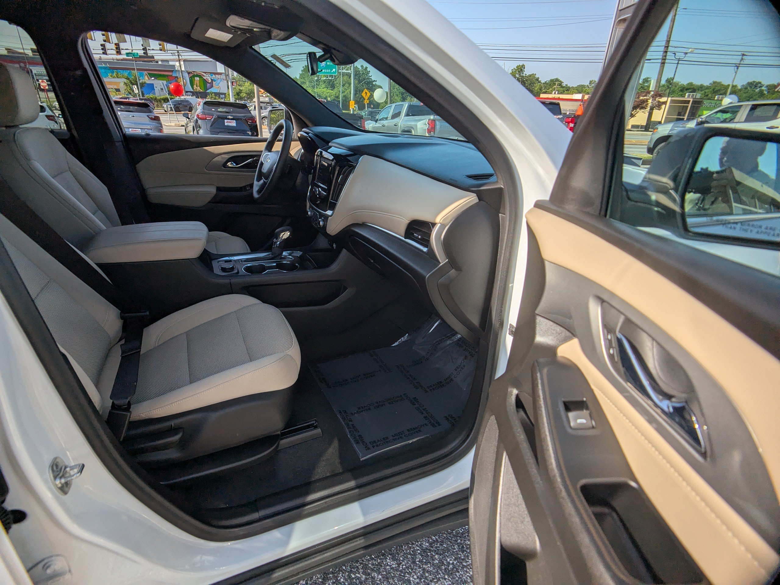 Used 2023 Chevrolet Traverse LS w/ LPO, Cargo Package AWD/4WD image 12