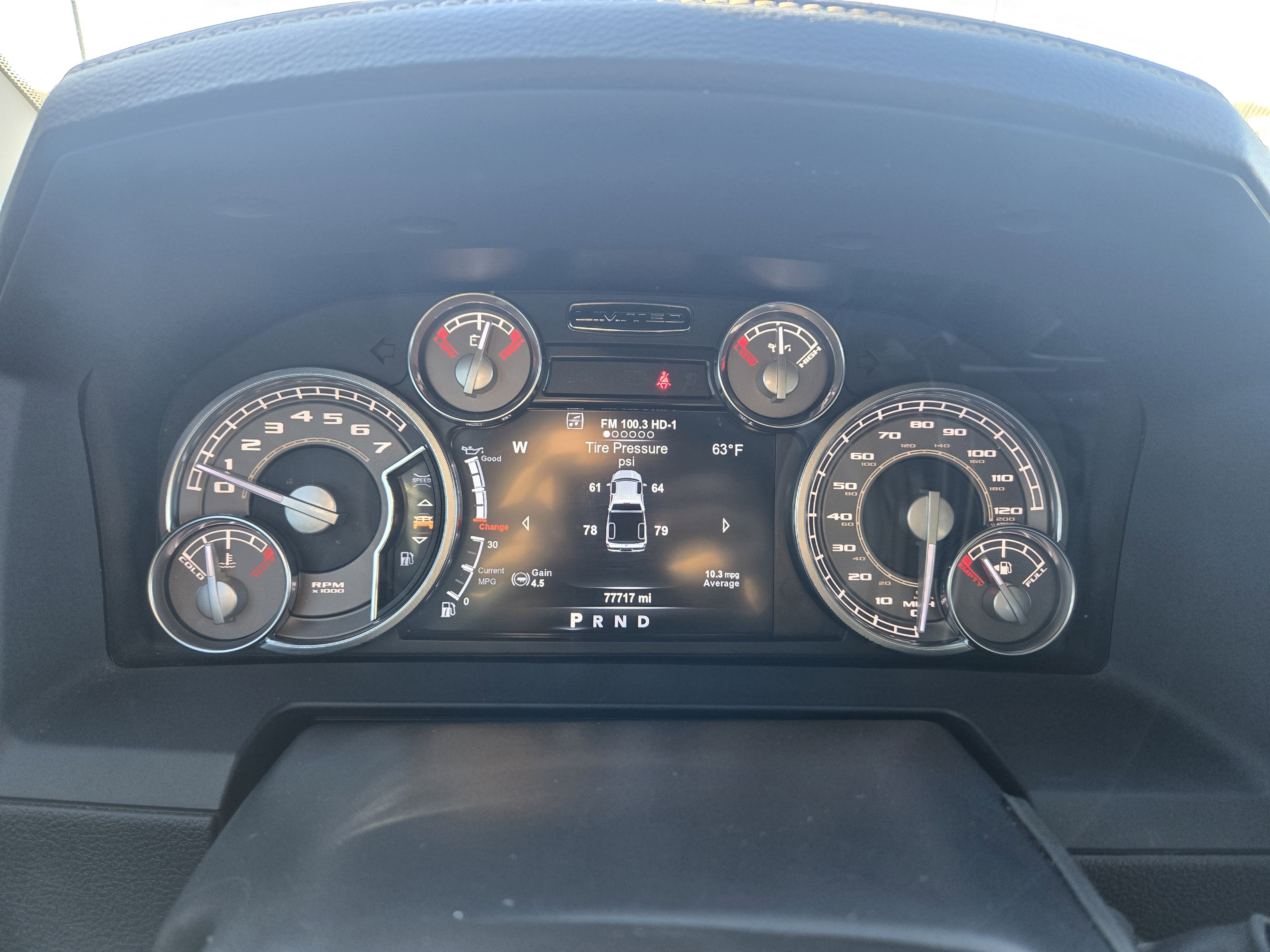 Used 2018 RAM 3500 Laramie Longhorn image 9