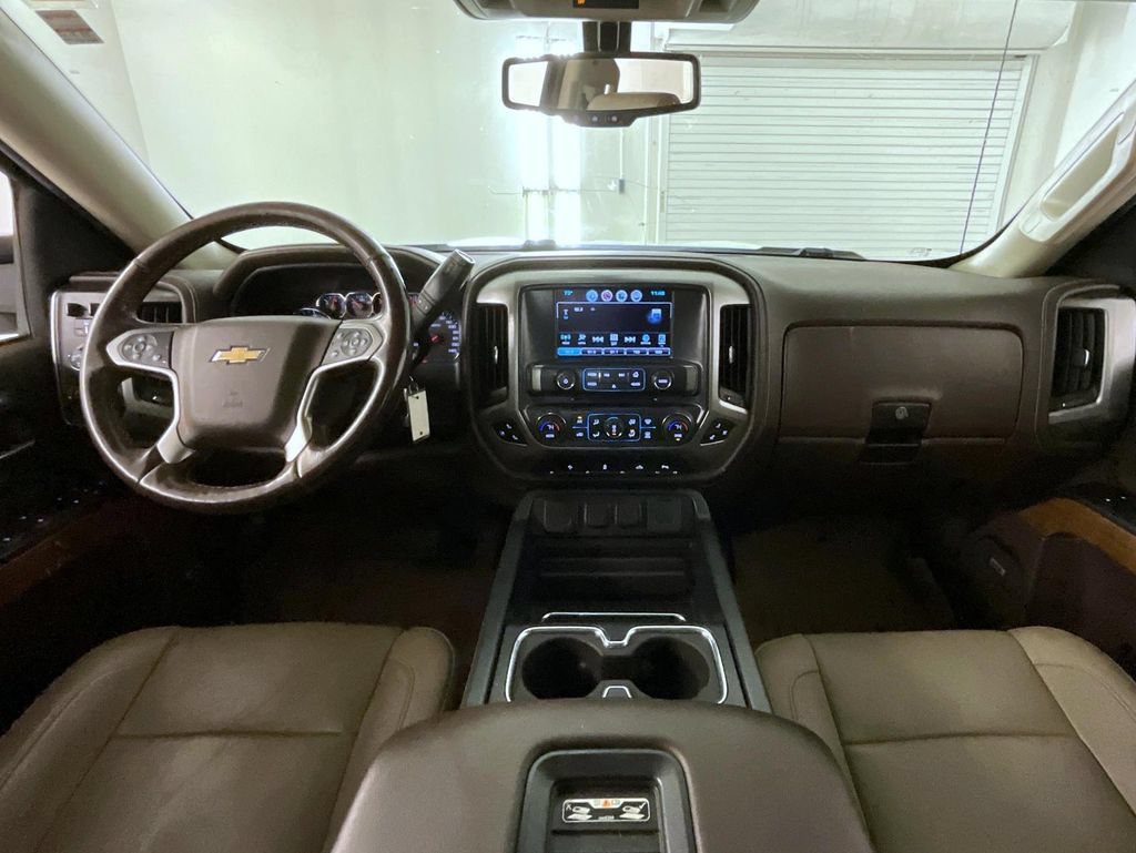 Used 2018 Chevrolet Silverado 1500 LTZ w/ Sport Package AWD/4WD image 13