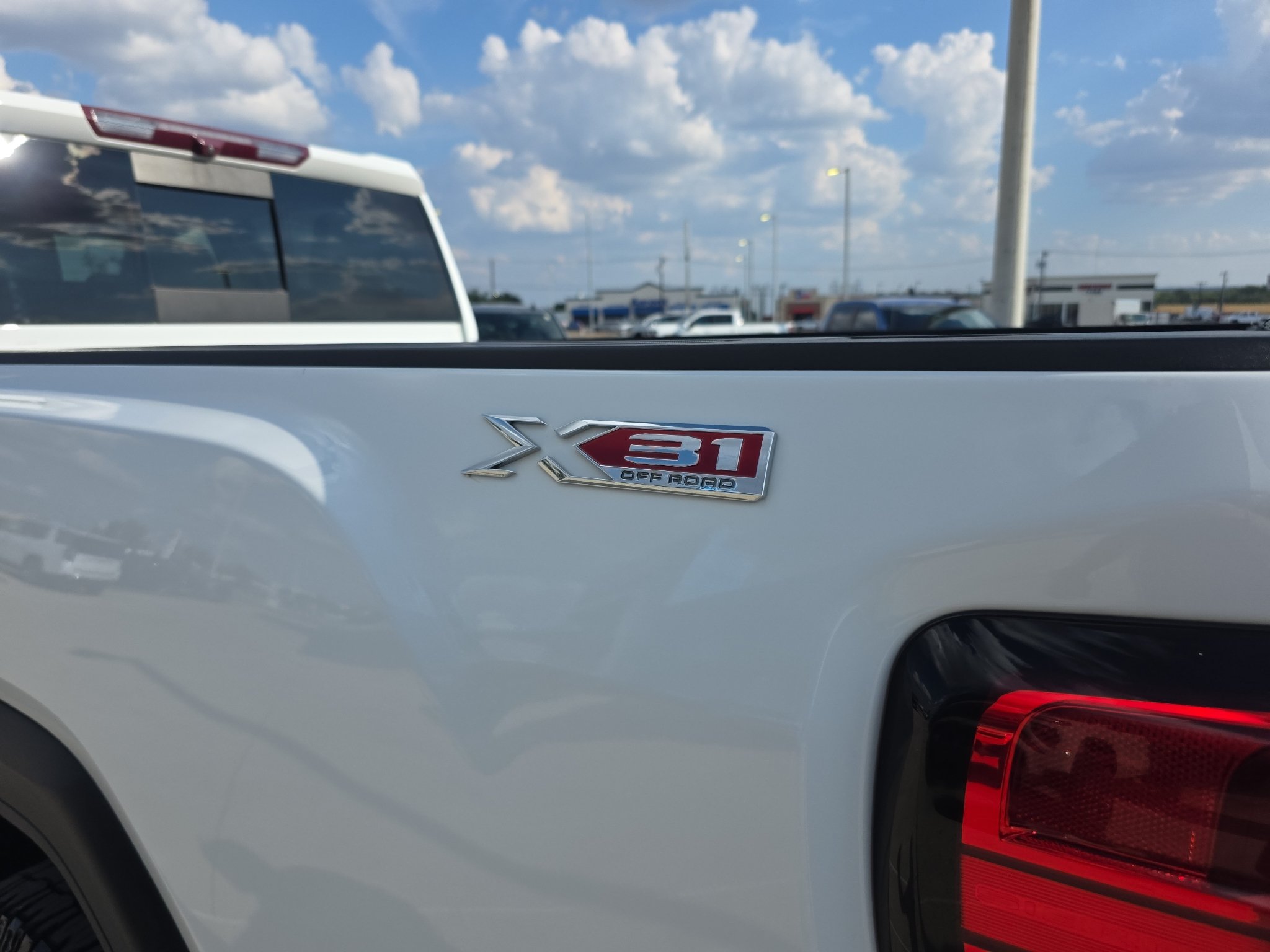 Used 2021 GMC Sierra 2500 SLT w/ Texas SLT Premium Package AWD/4WD image 19