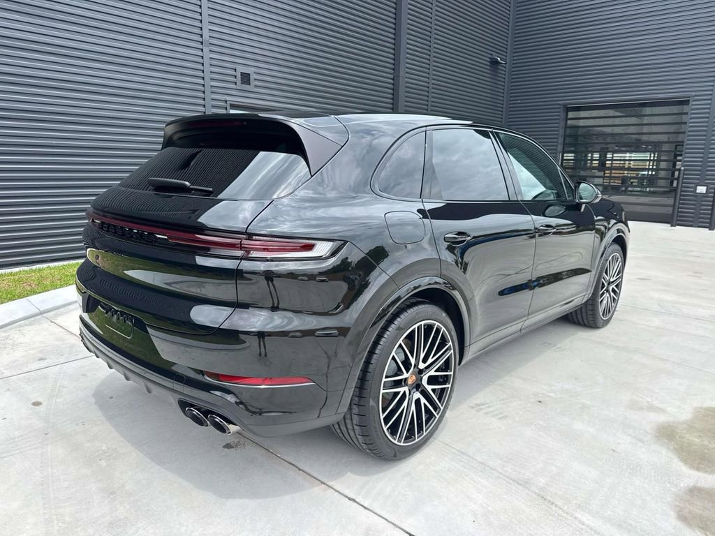 New 2026 Porsche Cayenne AWD/4WD image 11