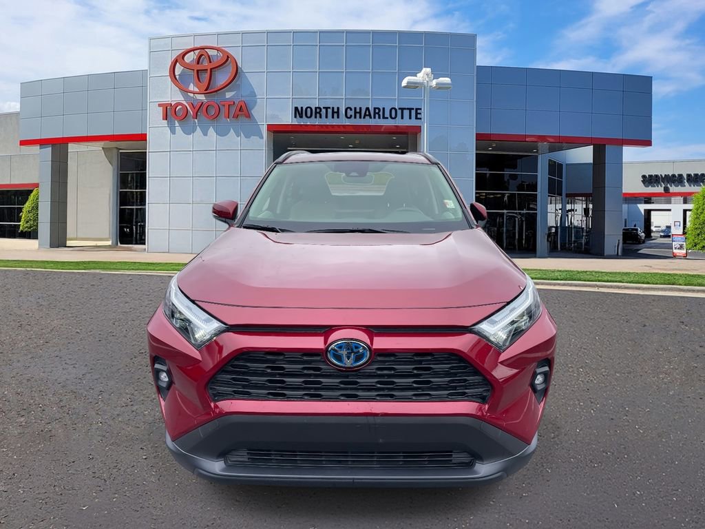 Used 2023 Toyota RAV4 XLE Premium image 5