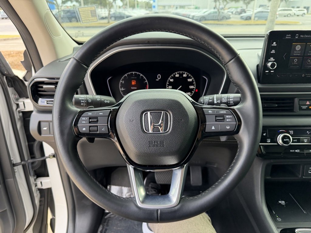 Used 2023 Honda Pilot EX-L image 17