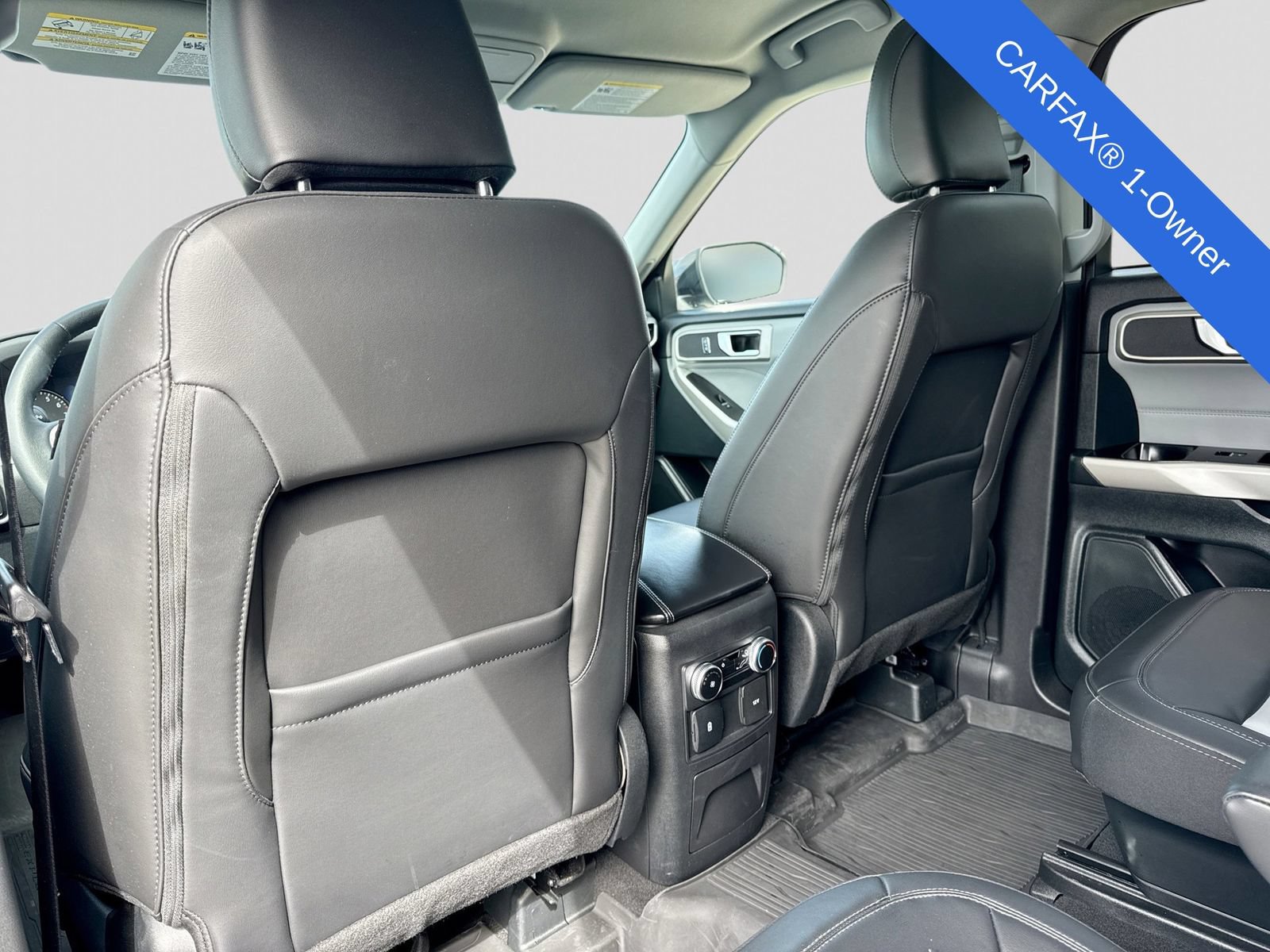 Used 2024 Ford Explorer XLT w/ Equipment Group 202A AWD/4WD image 22