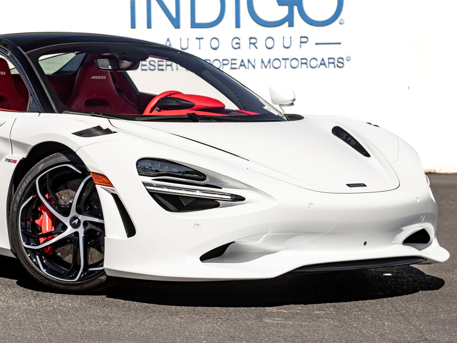 Used 2024 McLaren 750S Spider image 8