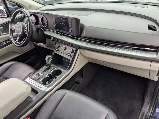 Used 2024 Kia Carnival LX image 27