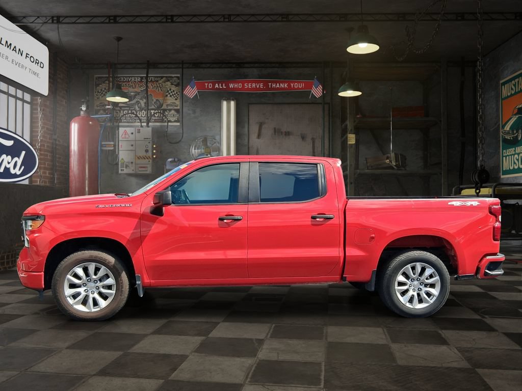 Used 2022 Chevrolet Silverado 1500 Custom AWD/4WD image 3